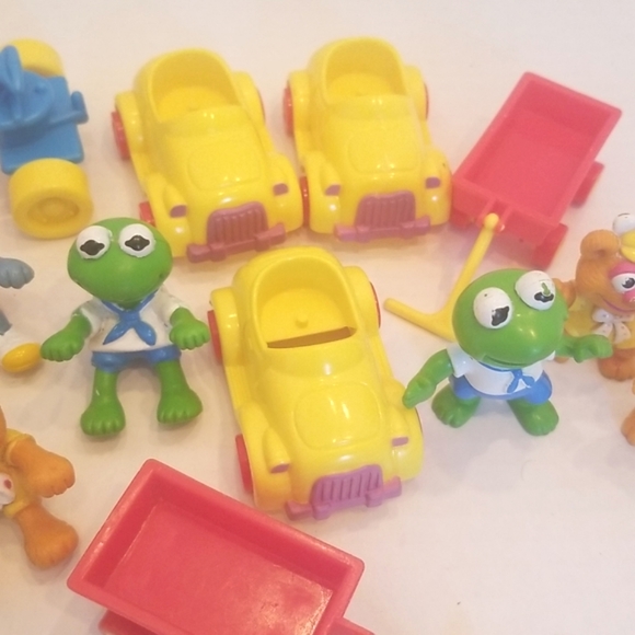 Vintage Muppets PVC Figures/Cars/Bike/Wagon McDonald's Toys - Picture 6 of 6